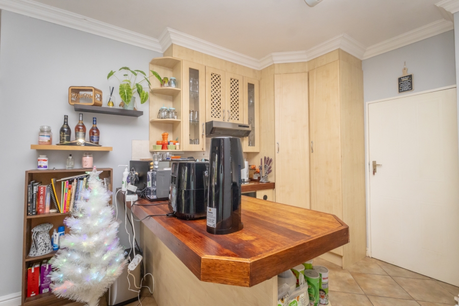 3 Bedroom Property for Sale in The Coves North West